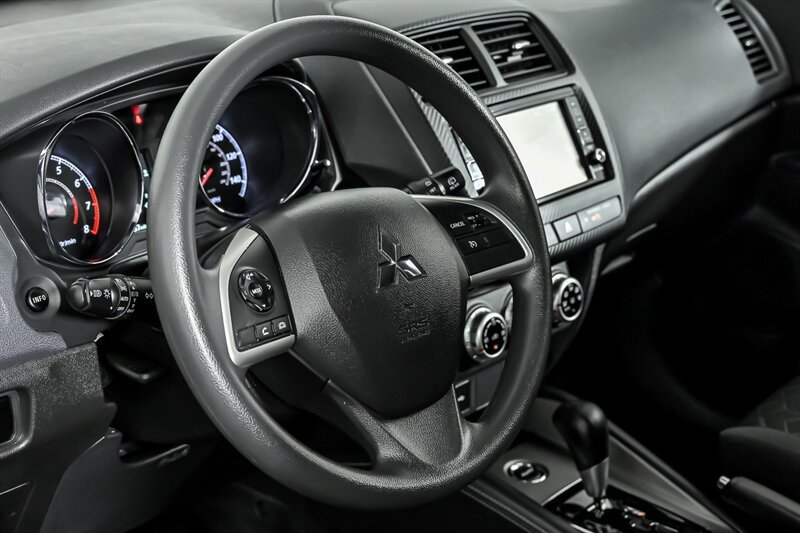Used 2022 Mitsubishi Outlander Sport ES AWD/4WD image 18