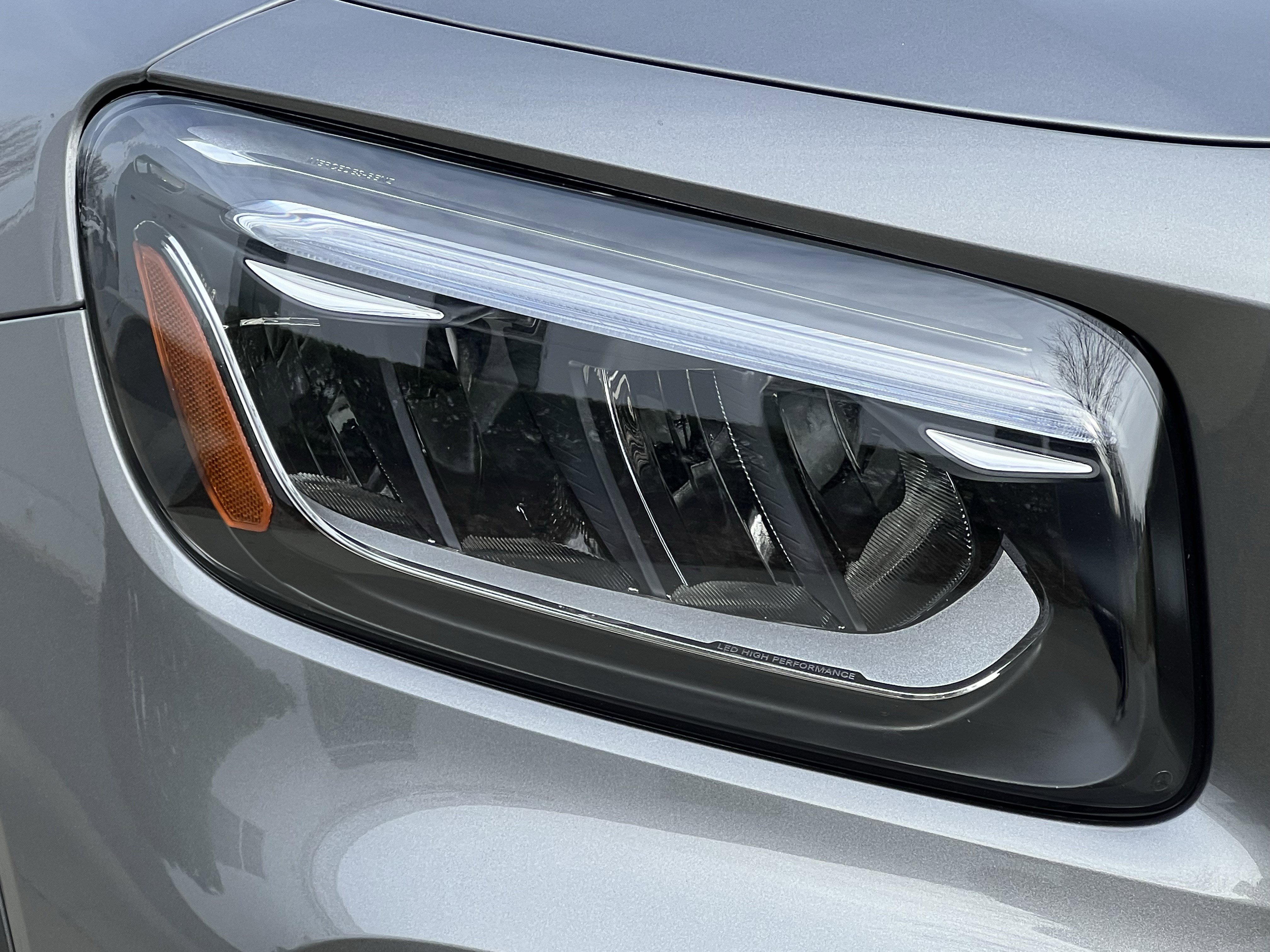 Used 2024 Mercedes-Benz GLB 250 4MATIC image 11