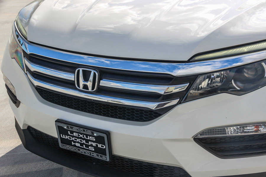 Used 2017 Honda Pilot EX-L image 9