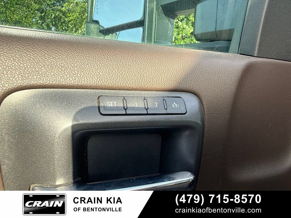 Used 2018 GMC Sierra 3500 Denali w/ Duramax Plus Package AWD/4WD image 22