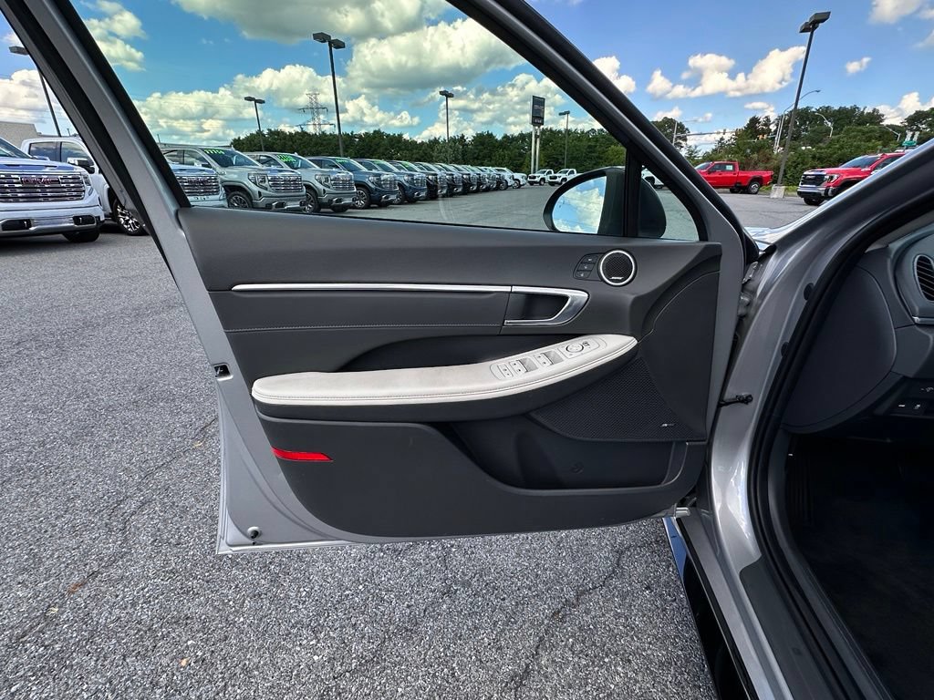 Used 2023 Hyundai Sonata Limited FWD image 23