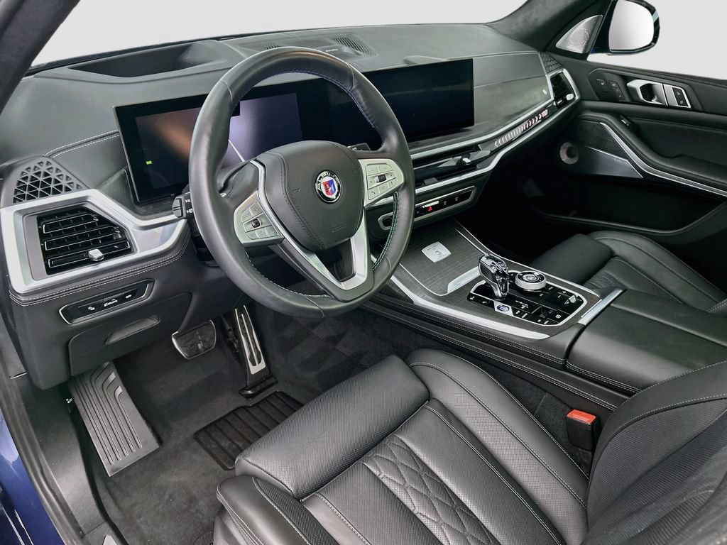 Used 2025 BMW ALPINA XB7 AWD/4WD image 4