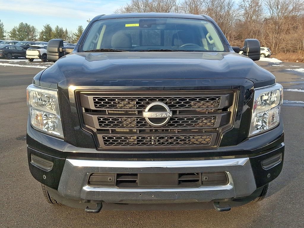 Certified 2023 Nissan Titan SV w/ SV Convenience Package image 2