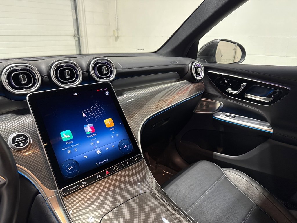 Used 2025 Mercedes-Benz GLC 300 GLC 300 image 16