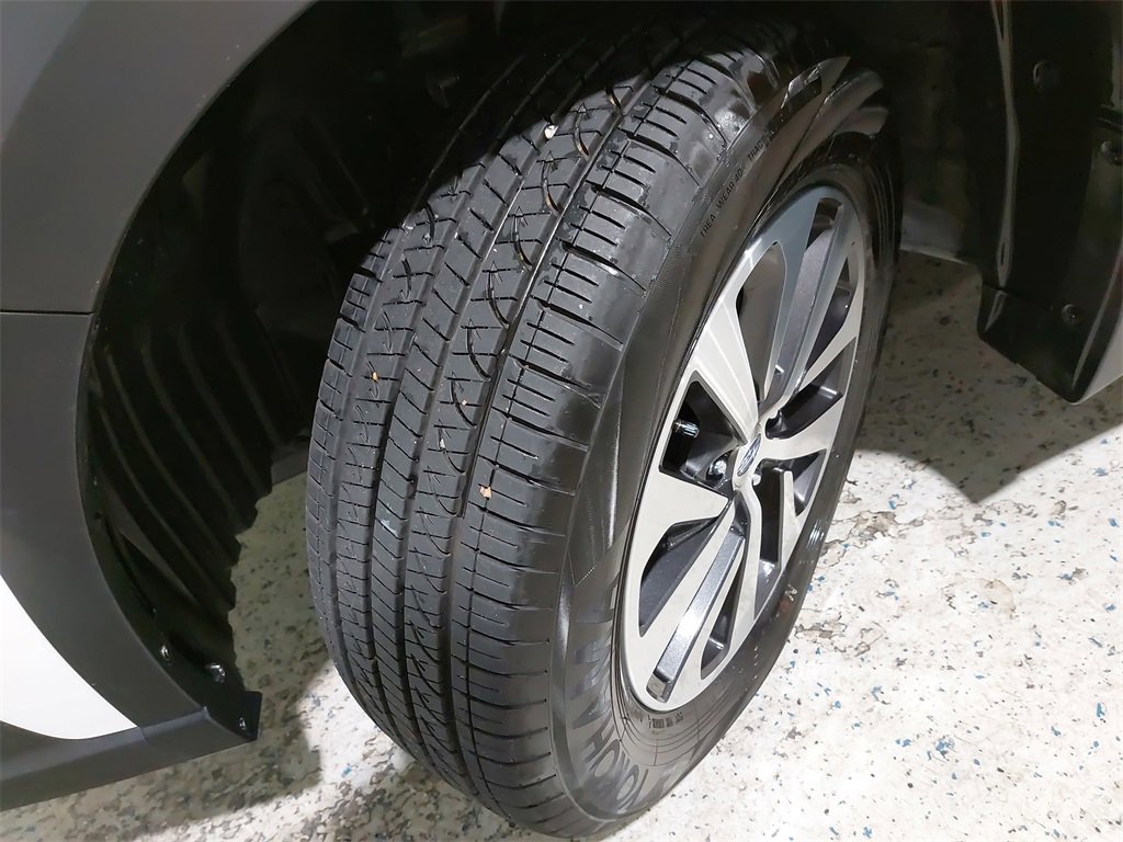 Used 2025 Subaru Outback Premium w/ Popular Package #1A image 31