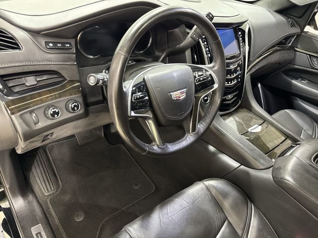 Certified 2020 Cadillac Escalade Platinum image 10