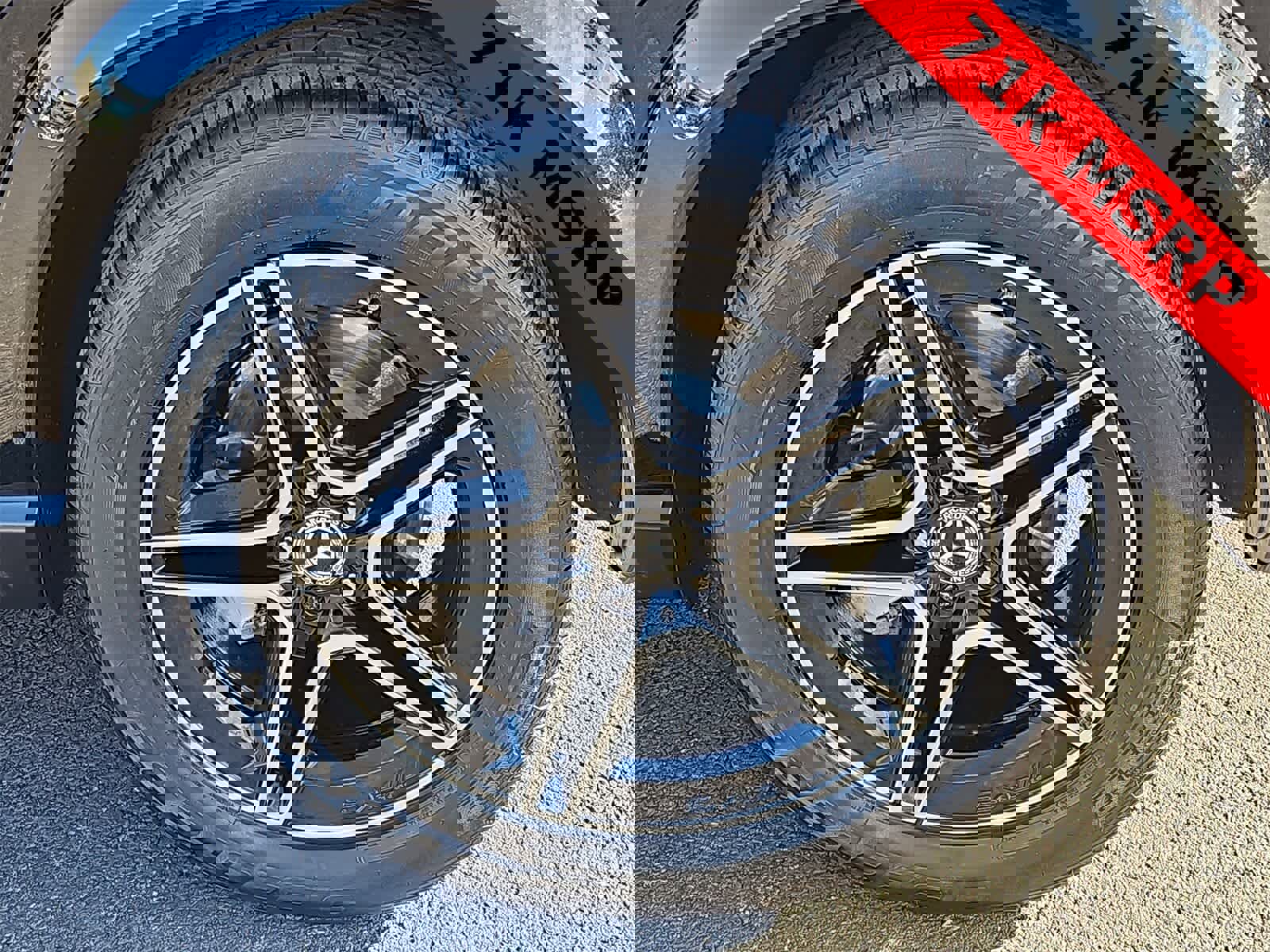 Used 2025 Mercedes-Benz GLE 350 4MATIC image 12