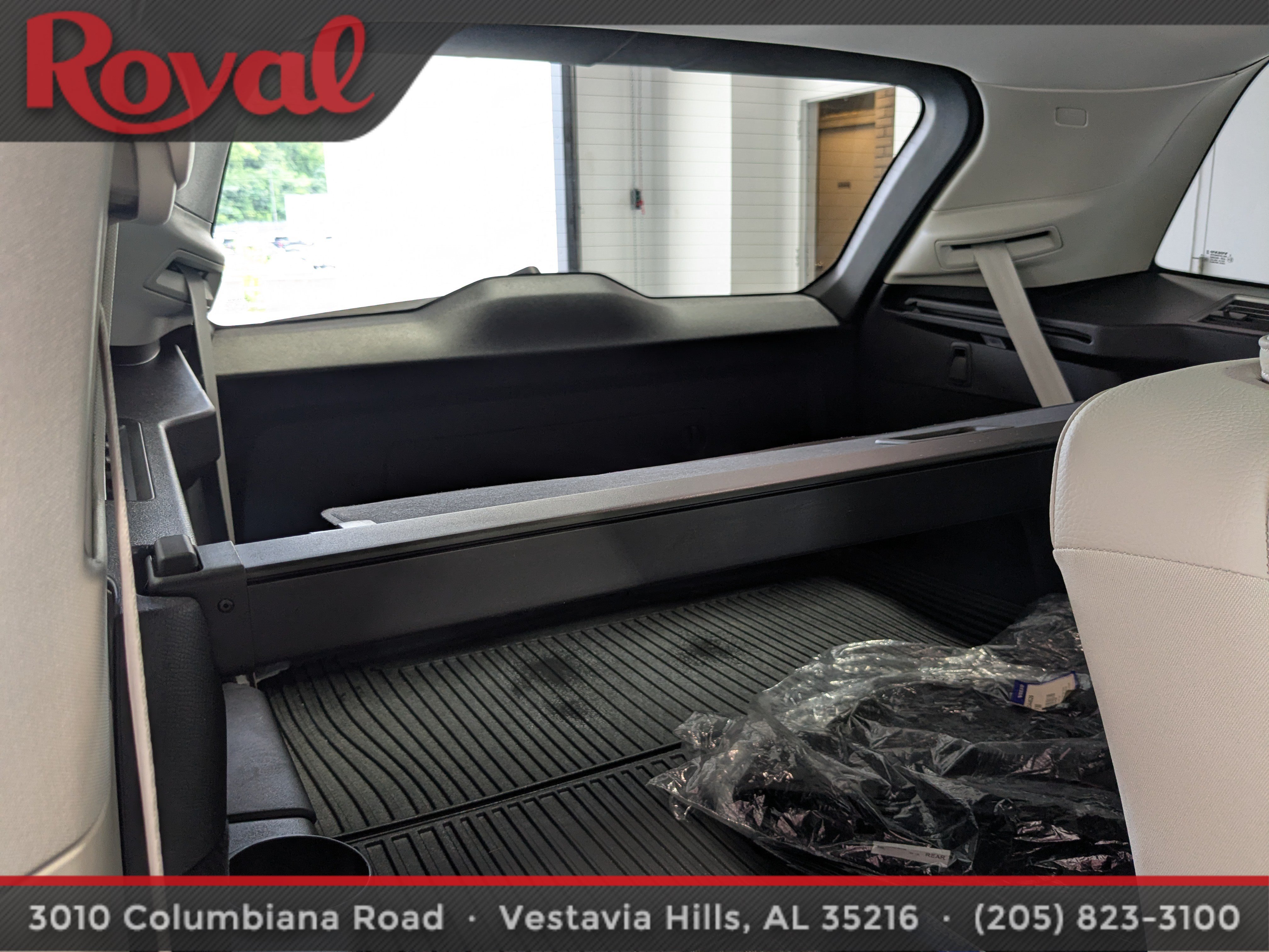 Used 2025 Volvo XC90 B6 Plus AWD/4WD image 11