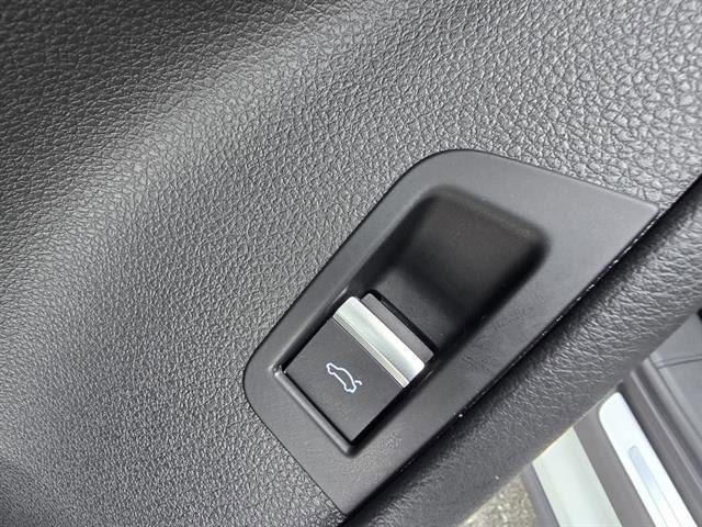 New 2025 Audi Q7 3.0T Prestige image 24