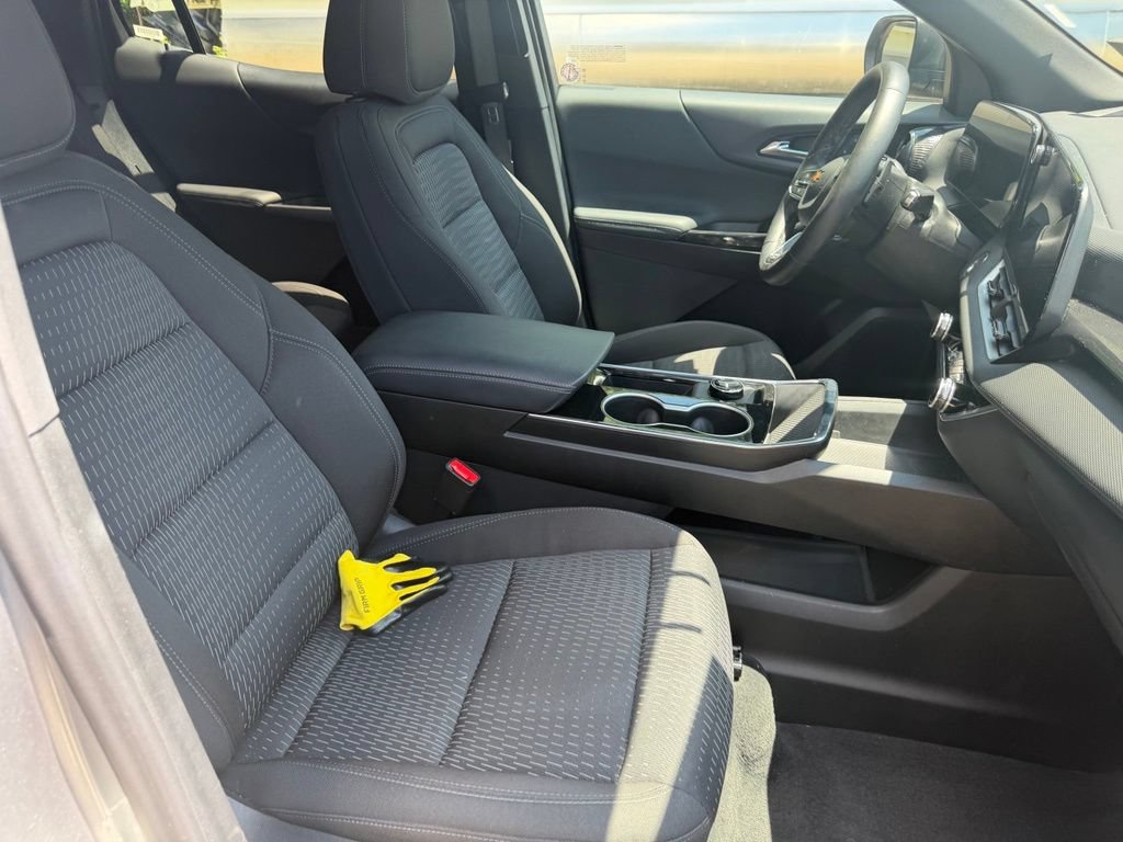 Used 2026 Chevrolet Equinox LT FWD image 13