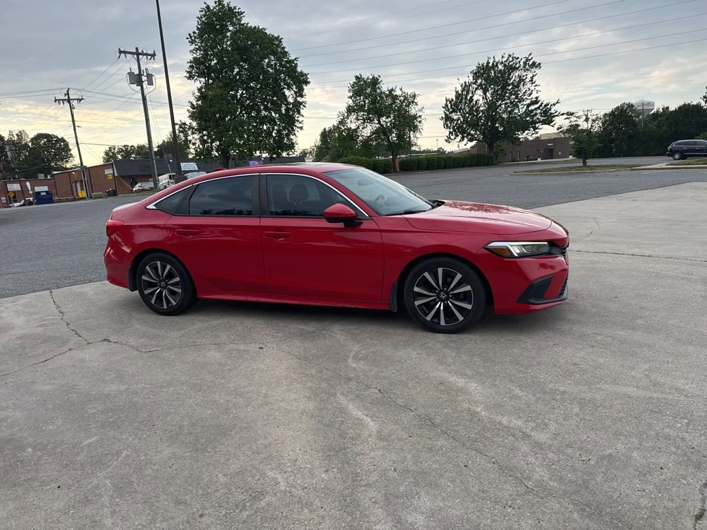 Used 2022 Honda Civic EX image 3