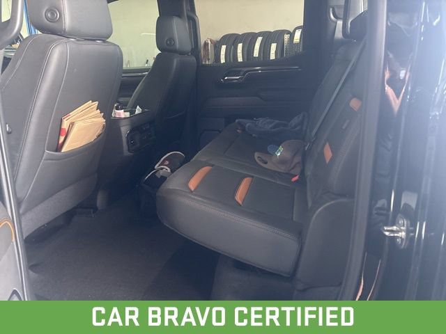 Used 2024 GMC Sierra 1500 AT4 w/ Technology Package AWD/4WD image 9