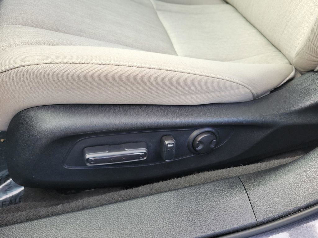 Used 2023 Honda Accord EX image 23