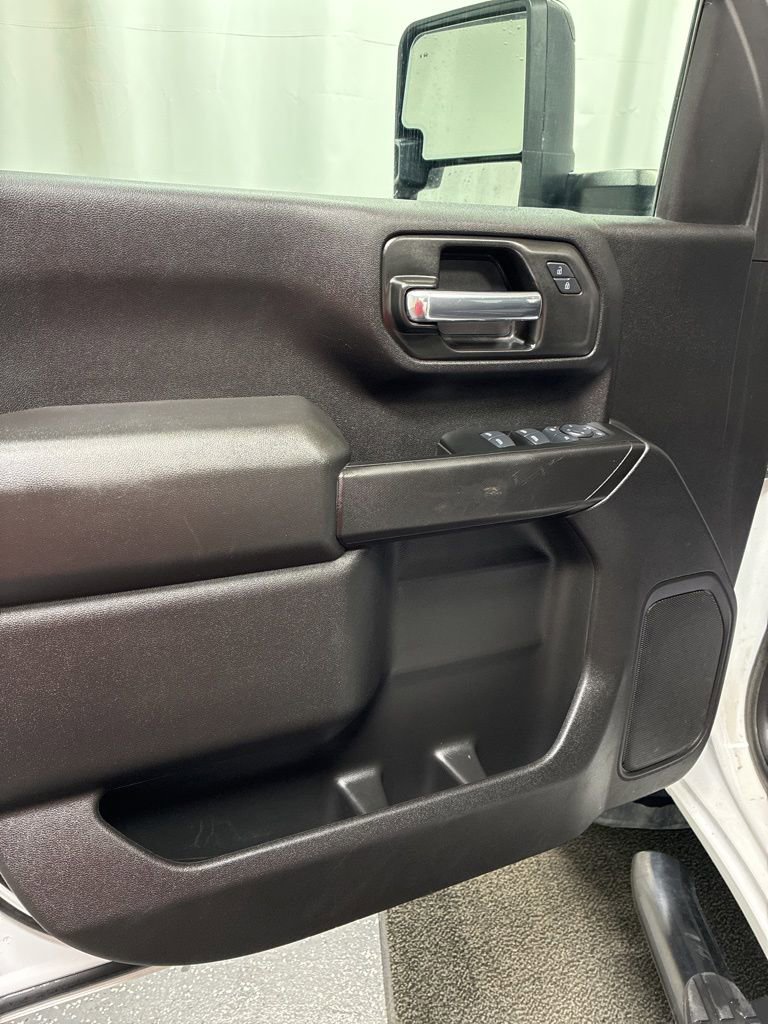 Used 2025 Chevrolet Silverado 2500 Custom w/ Custom Value Package image 13
