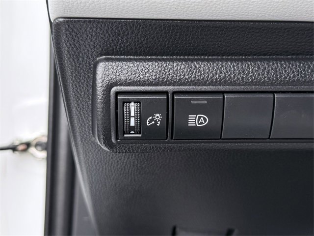 Certified 2022 Toyota Corolla SE image 33