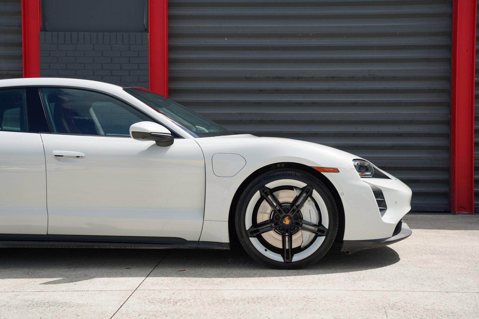 Used 2020 Porsche Taycan 4S AWD/4WD image 5