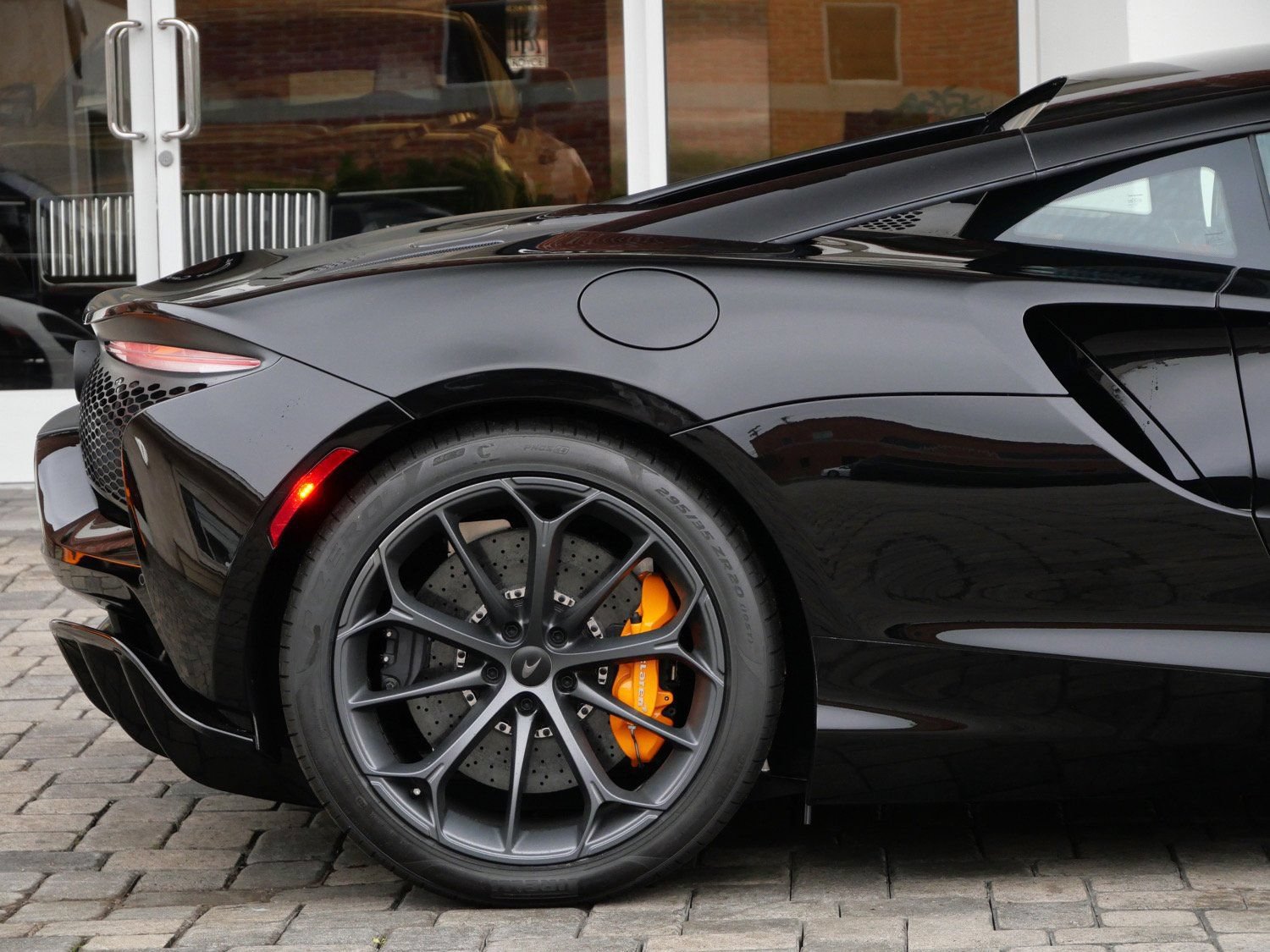 New 2026 McLaren Artura RWD image 18