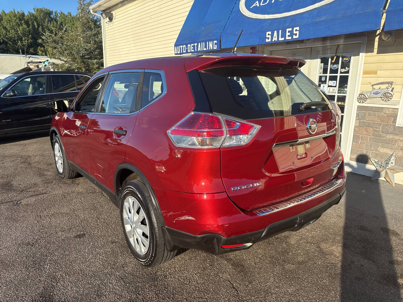Used 2016 Nissan Rogue S image 8
