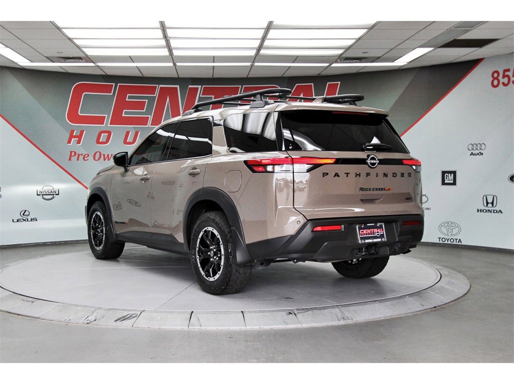 Used 2025 Nissan Pathfinder Rock Creek image 4
