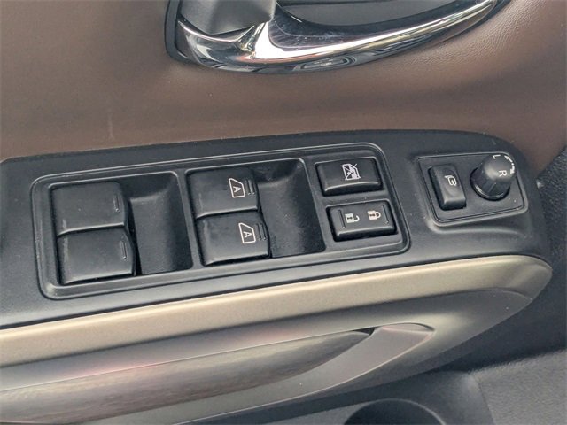 Used 2023 Nissan Titan Platinum Reserve w/ Moonroof Package image 12