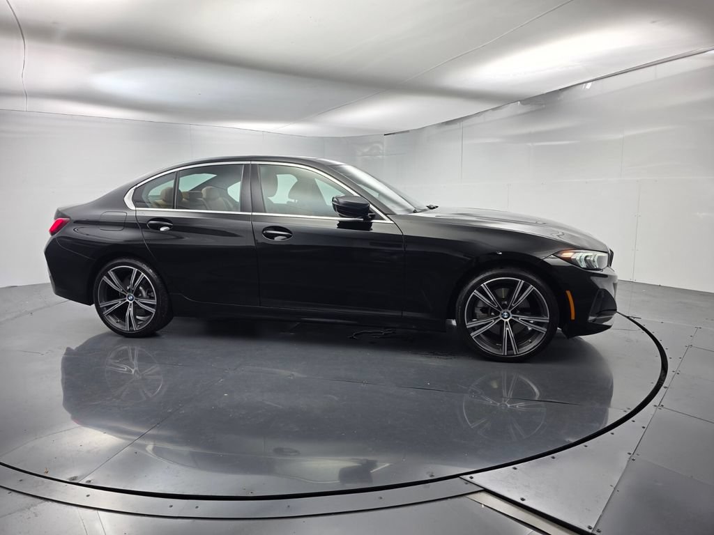 Used 2024 BMW 330i Sedan w/ Convenience Package RWD image 3