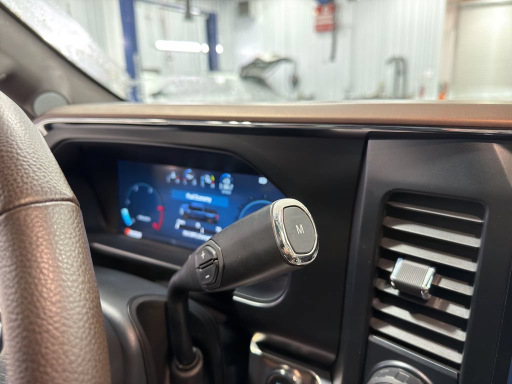 Used 2025 Ford F350 King Ranch w/ Chrome Package AWD/4WD image 29