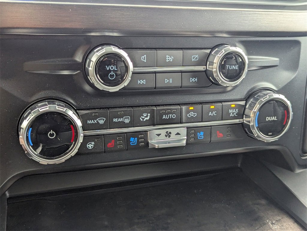 Used 2024 Ford F250 Lariat w/ Sport Appearance Package image 19