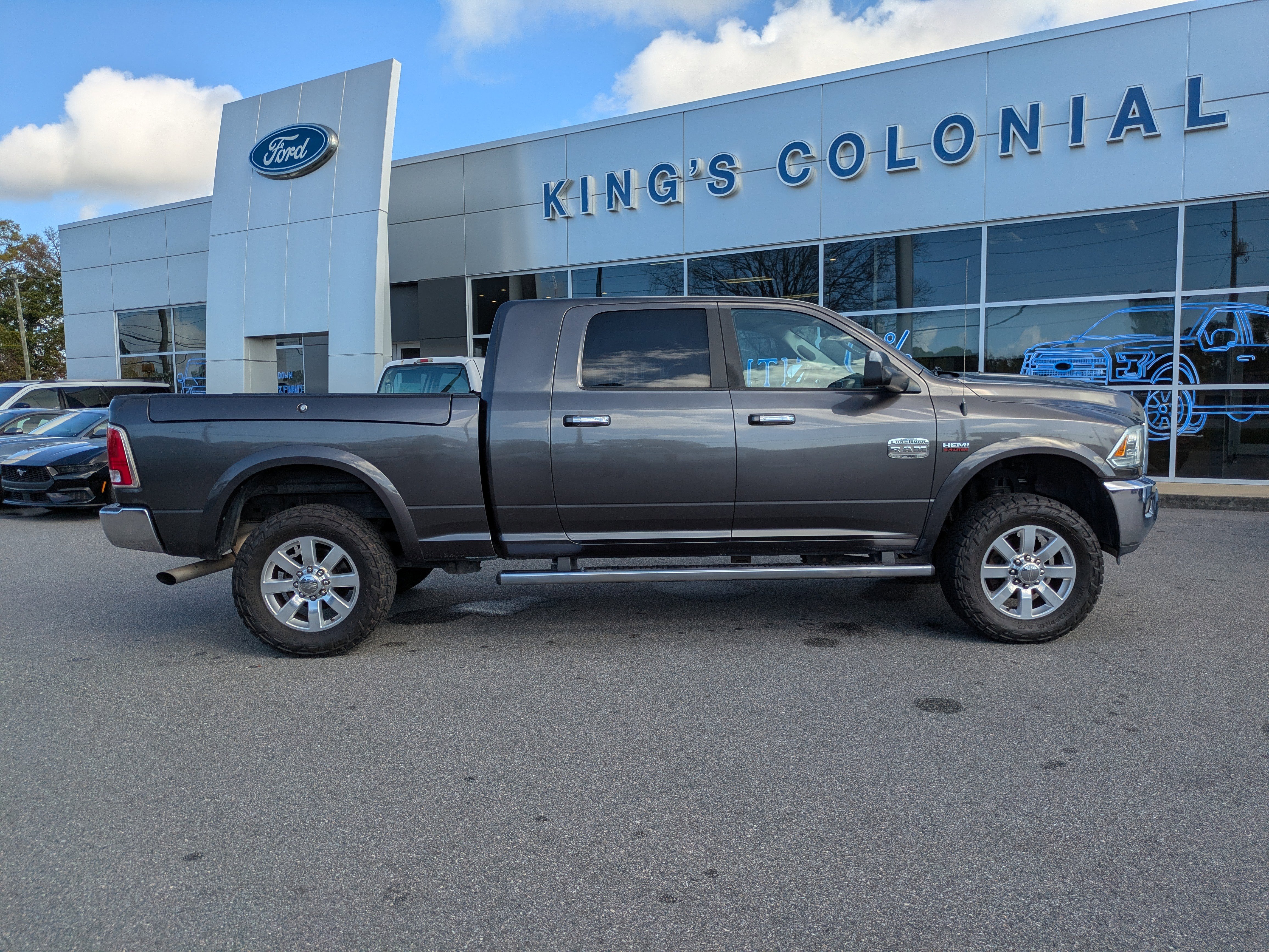 Used 2015 RAM 2500 Longhorn w/ Convenience Group image 3