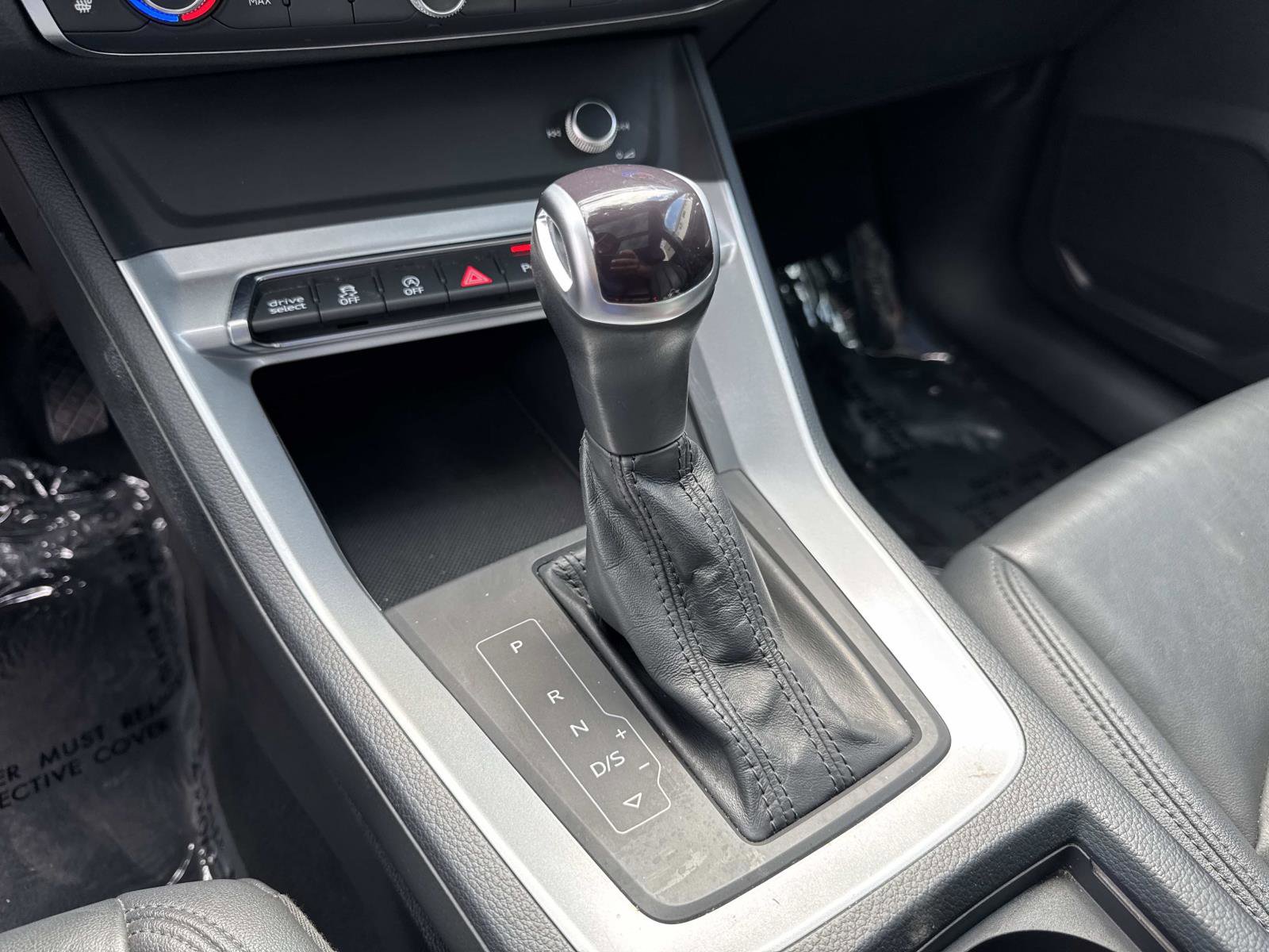 Used 2023 Audi Q3 2.0T Premium image 24