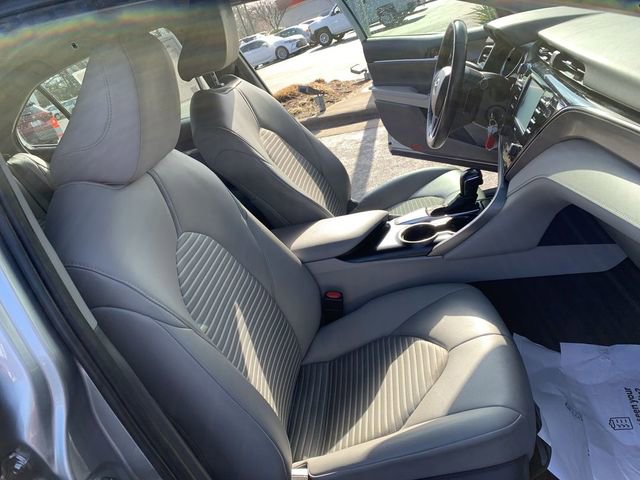 Certified 2020 Toyota Camry SE image 14