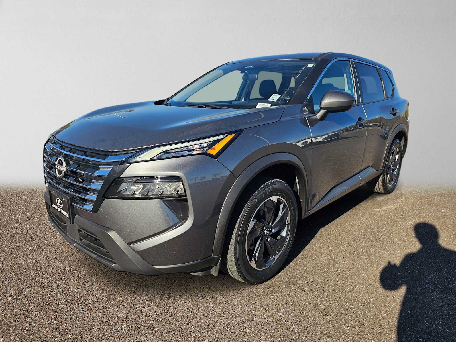 Used 2024 Nissan Rogue SV FWD image 7