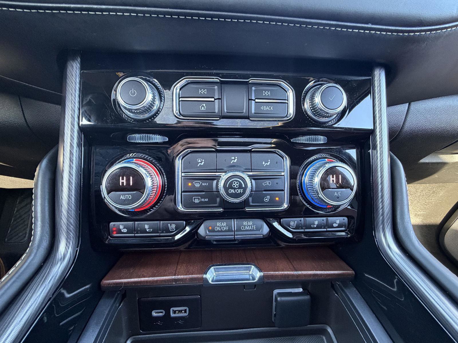 Used 2023 GMC Yukon Denali Ultimate image 24