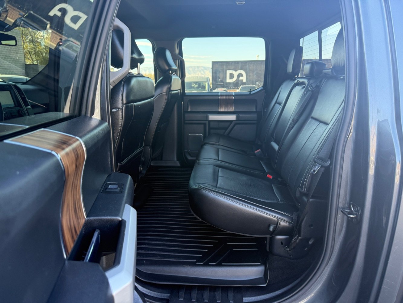 Used 2020 Ford F150 Lariat AWD/4WD image 9