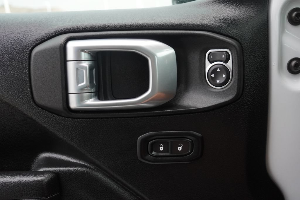 Certified 2022 Jeep Wrangler Sport AWD/4WD image 19