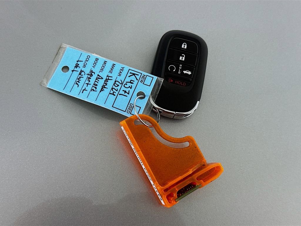 Used 2024 Honda Accord Sport image 31