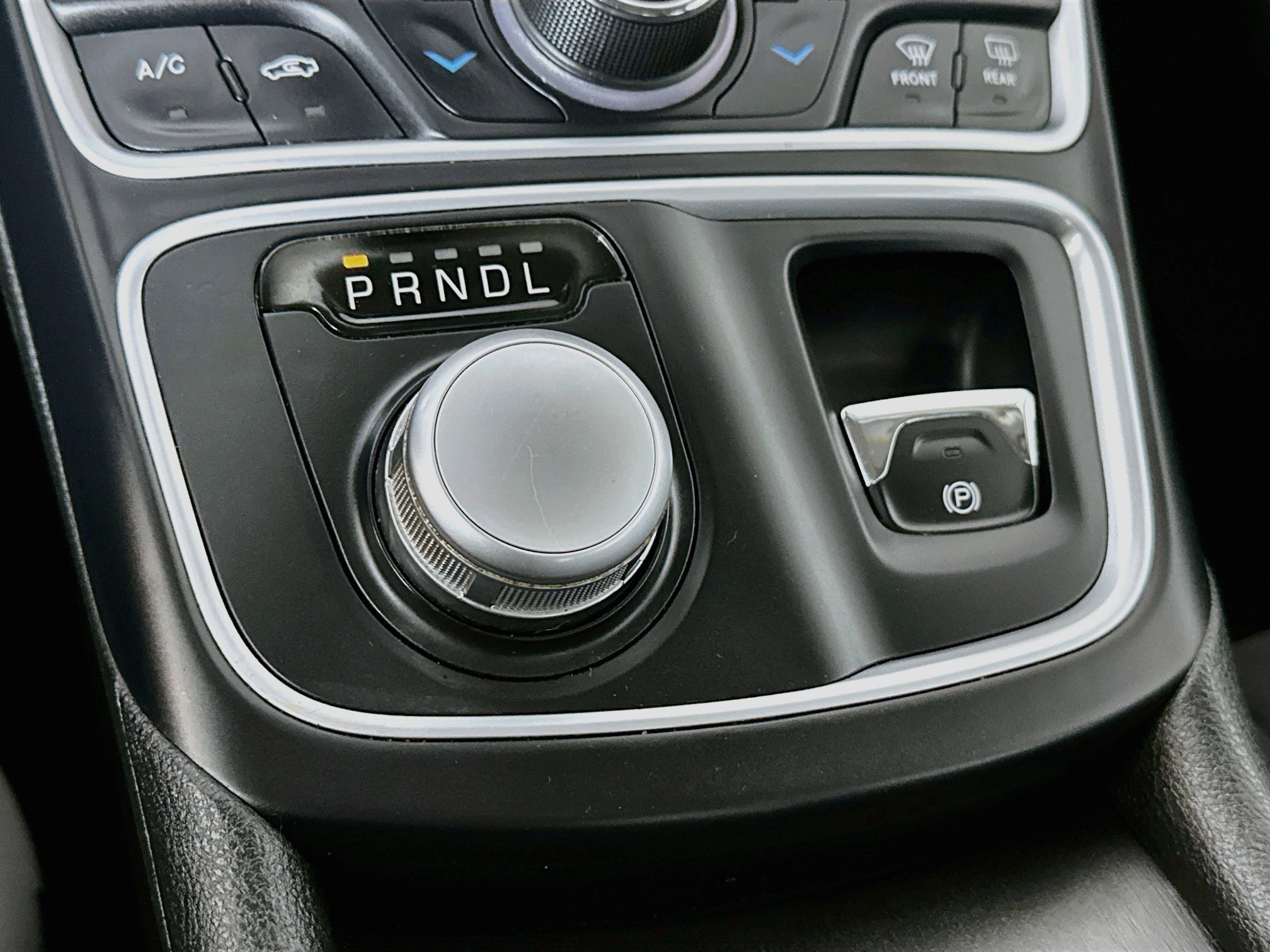 Used 2015 Chrysler 200 Limited w/ Convenience Group FWD image 16