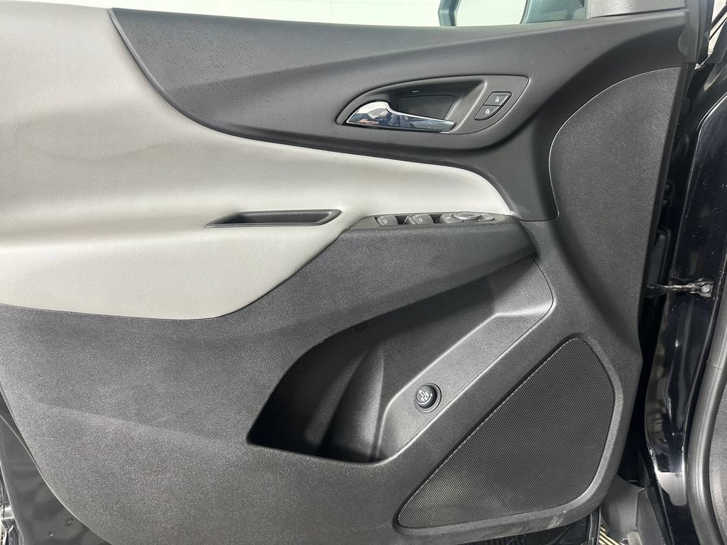 Used 2023 Chevrolet Equinox LT w/ Driver Convenience Package FWD image 24