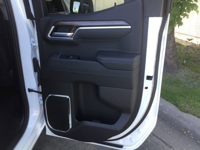 Used 2025 Chevrolet Silverado 1500 RST AWD/4WD image 25