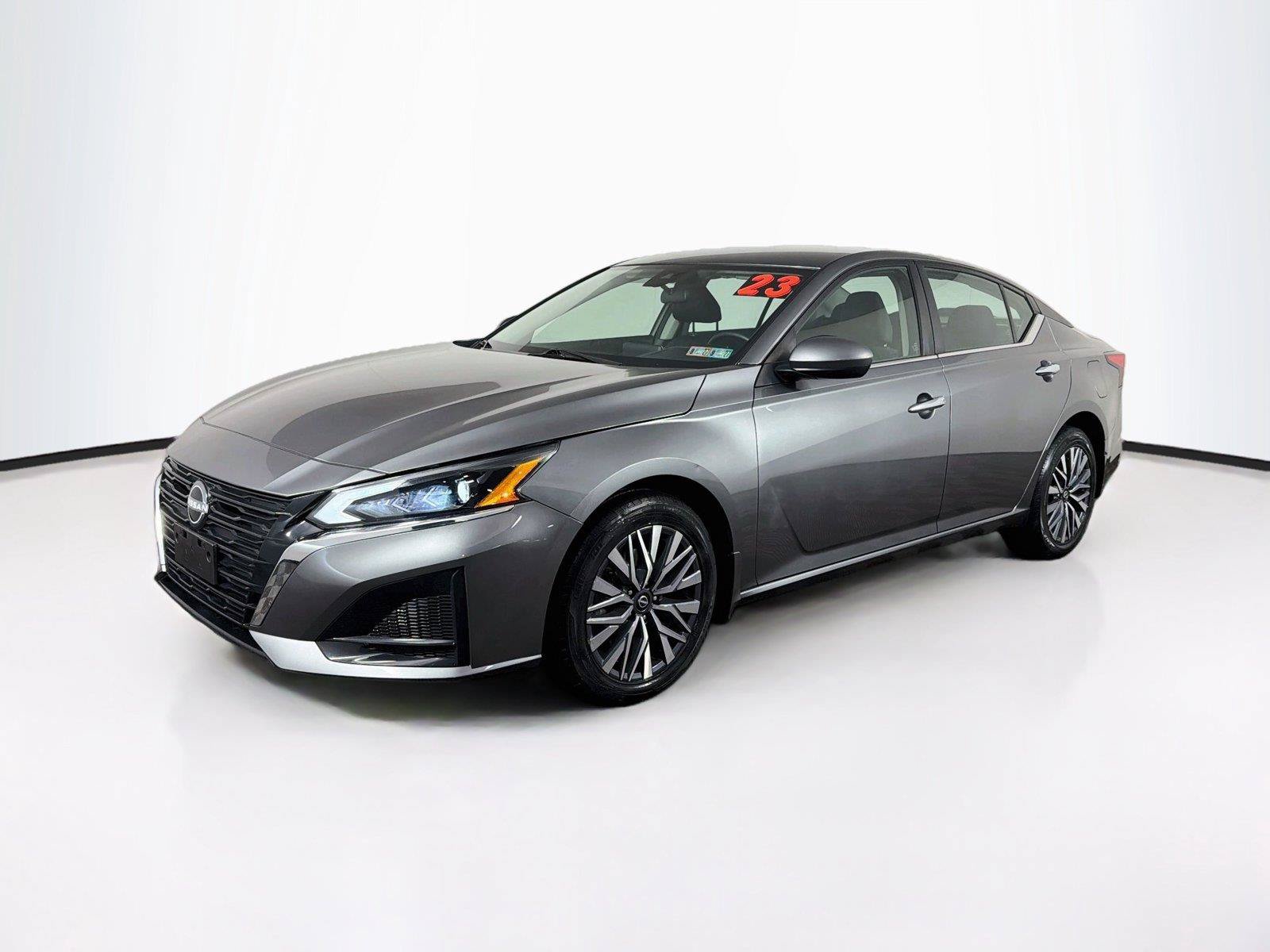 Used 2023 Nissan Altima 2.5 SV AWD/4WD image 7