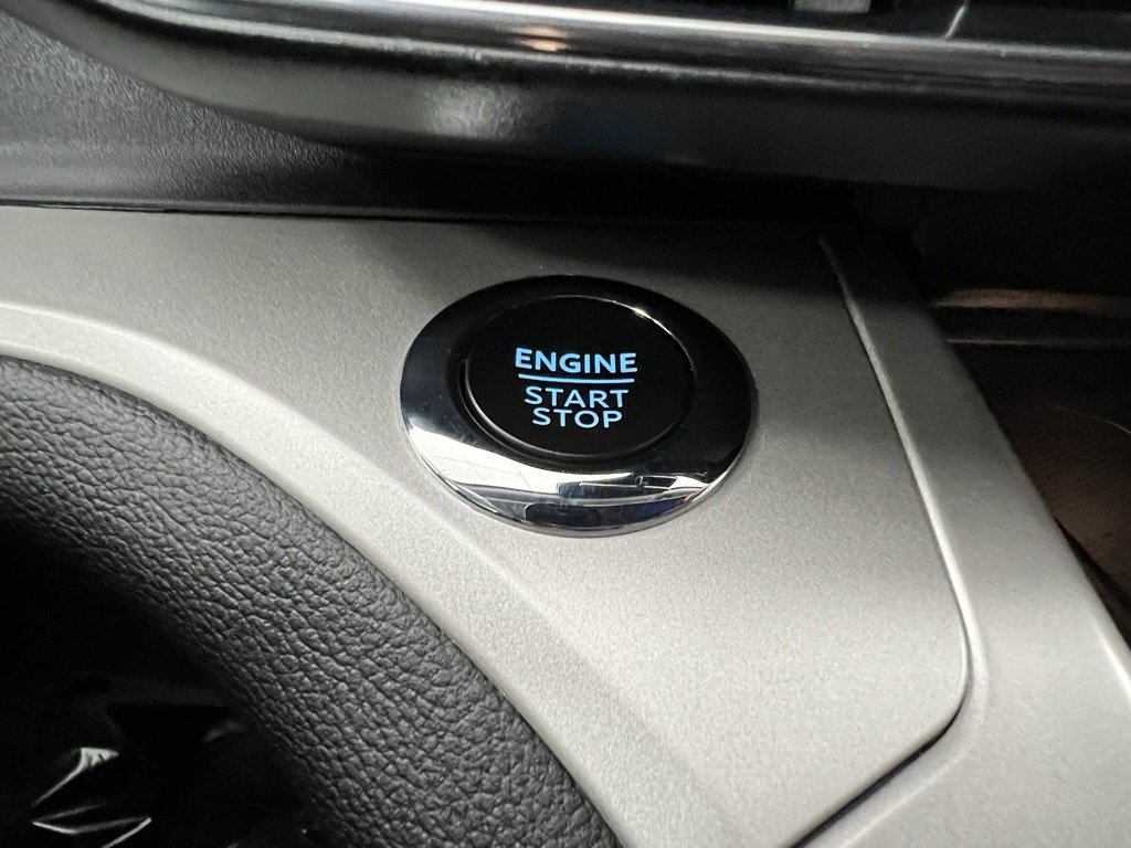 Used 2024 Ford Explorer XLT w/ Equipment Group 202A image 34