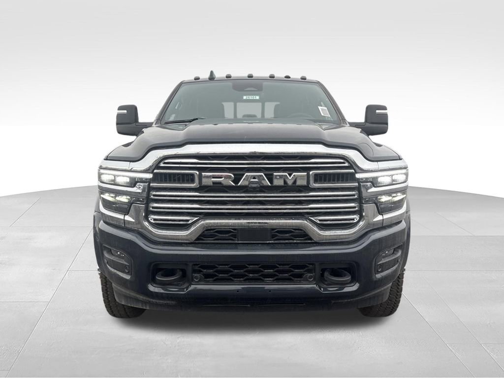 New 2026 RAM 4500 4x4 Crew Cab DRW w/ Laramie Trim Package image 11