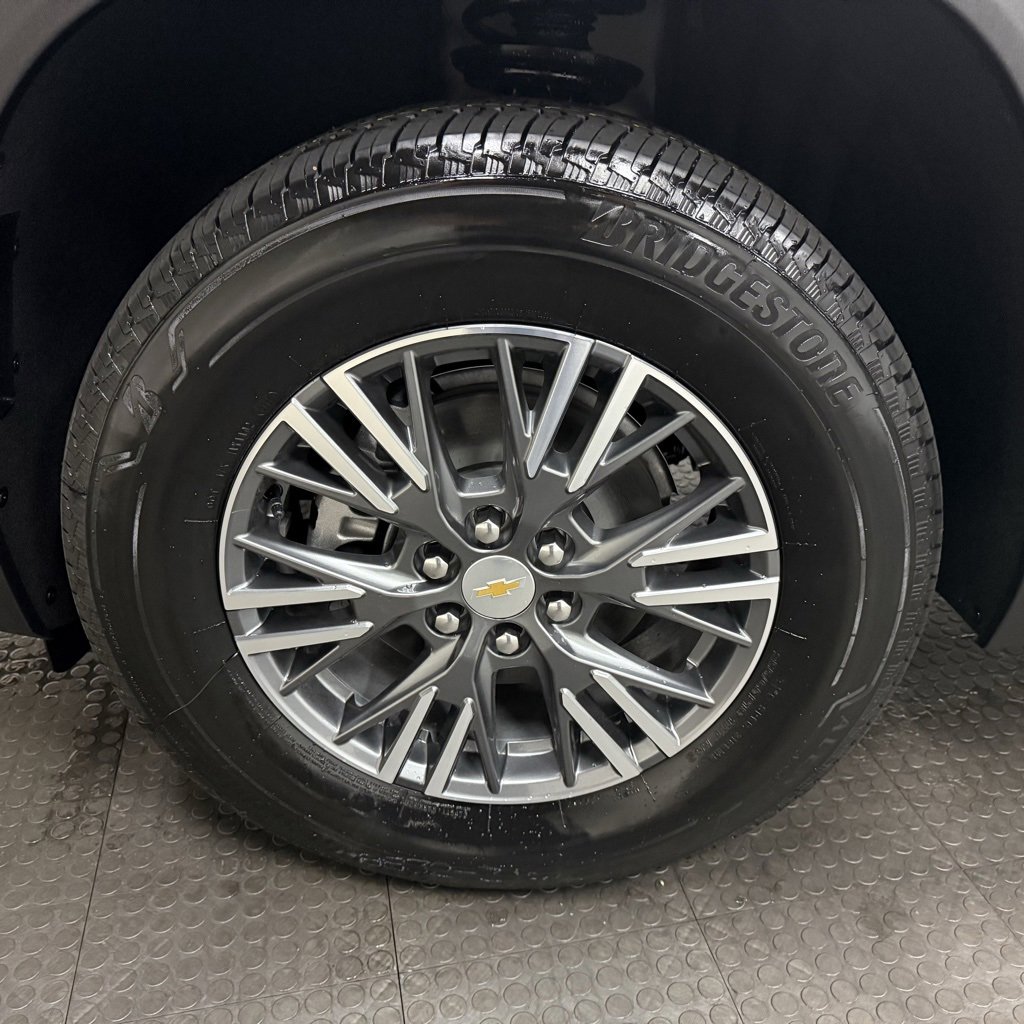 New 2026 Chevrolet Traverse LT image 11