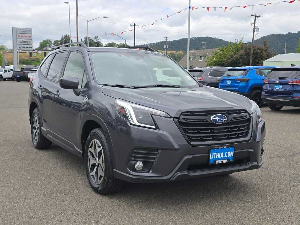 Used 2022 Subaru Forester Premium AWD/4WD image 7