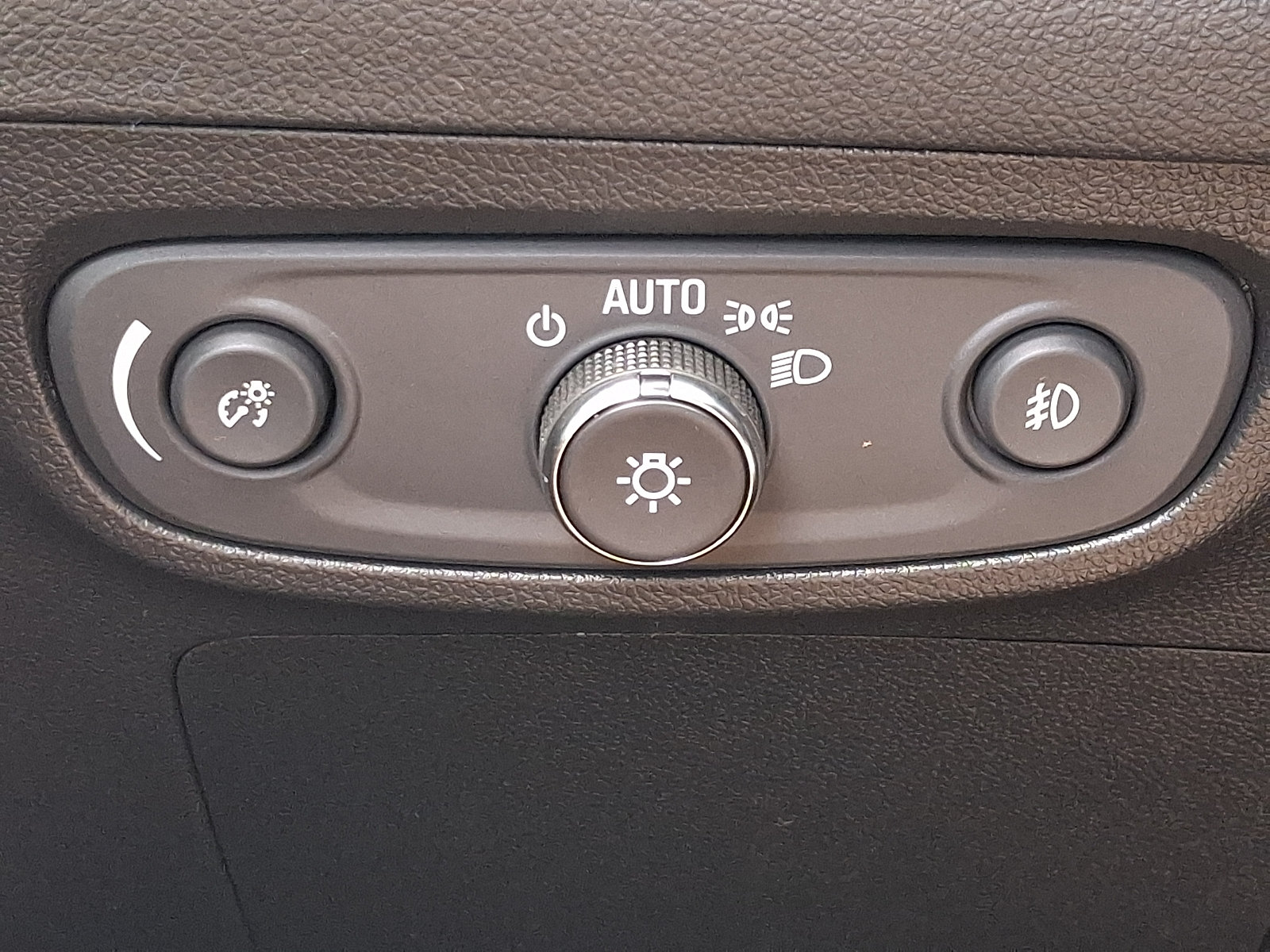 Used 2023 Buick Encore GX Select w/ Safety Package II FWD image 23