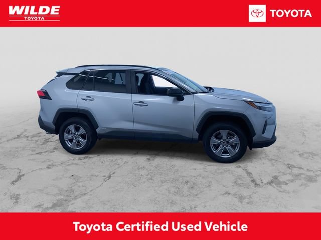 Certified 2025 Toyota RAV4 LE AWD/4WD image 2