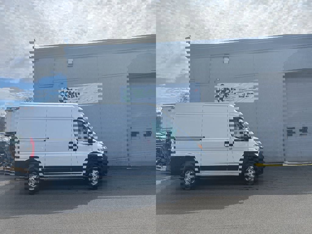 Used 2023 RAM ProMaster 2500 w/ Convenience Group image 1