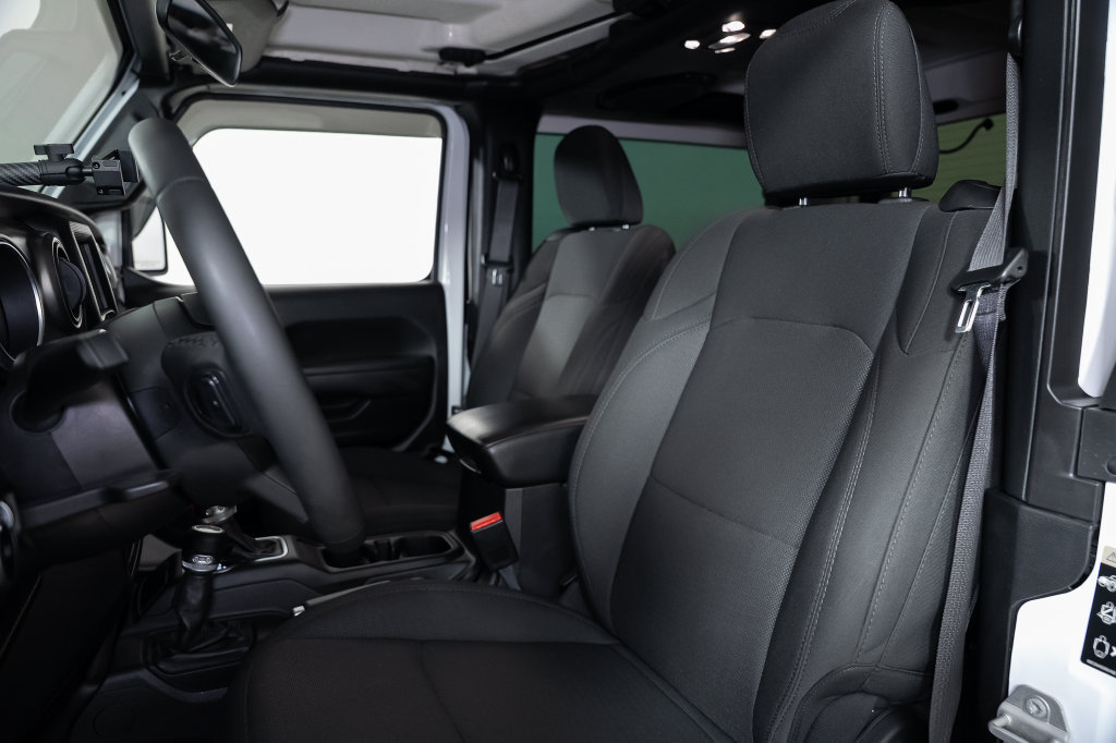 Used 2023 Jeep Wrangler Sport AWD/4WD image 21