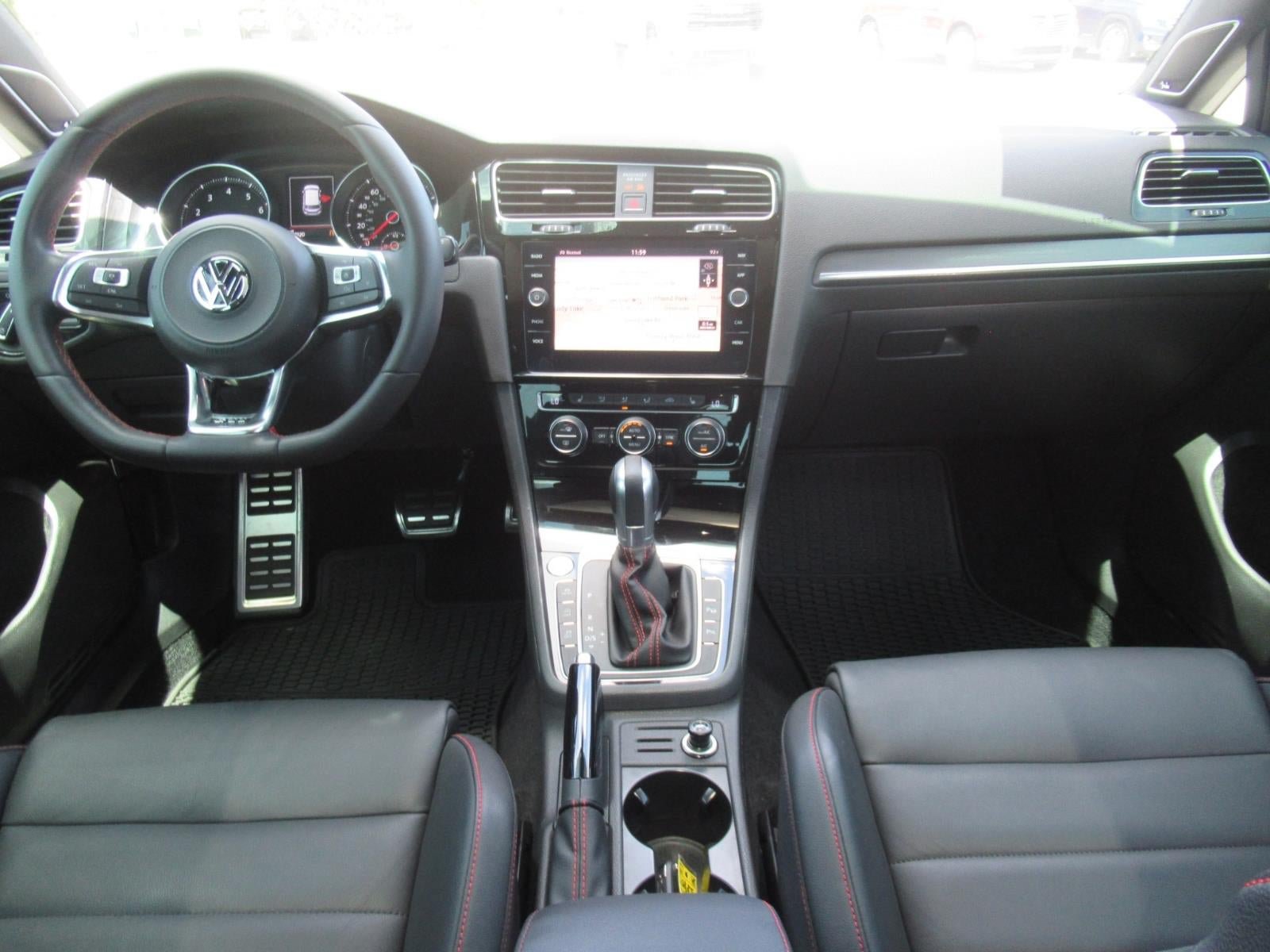 Used 2018 Volkswagen GTI Autobahn FWD image 12