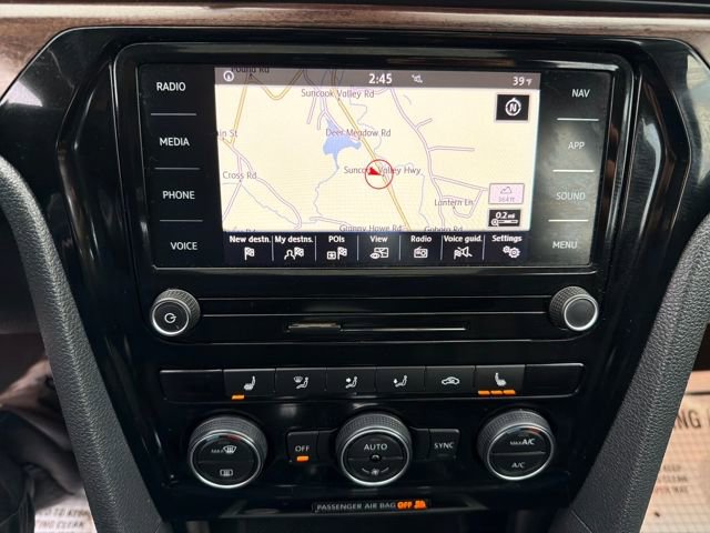 Used 2020 Volkswagen Passat 2.0T SEL image 18