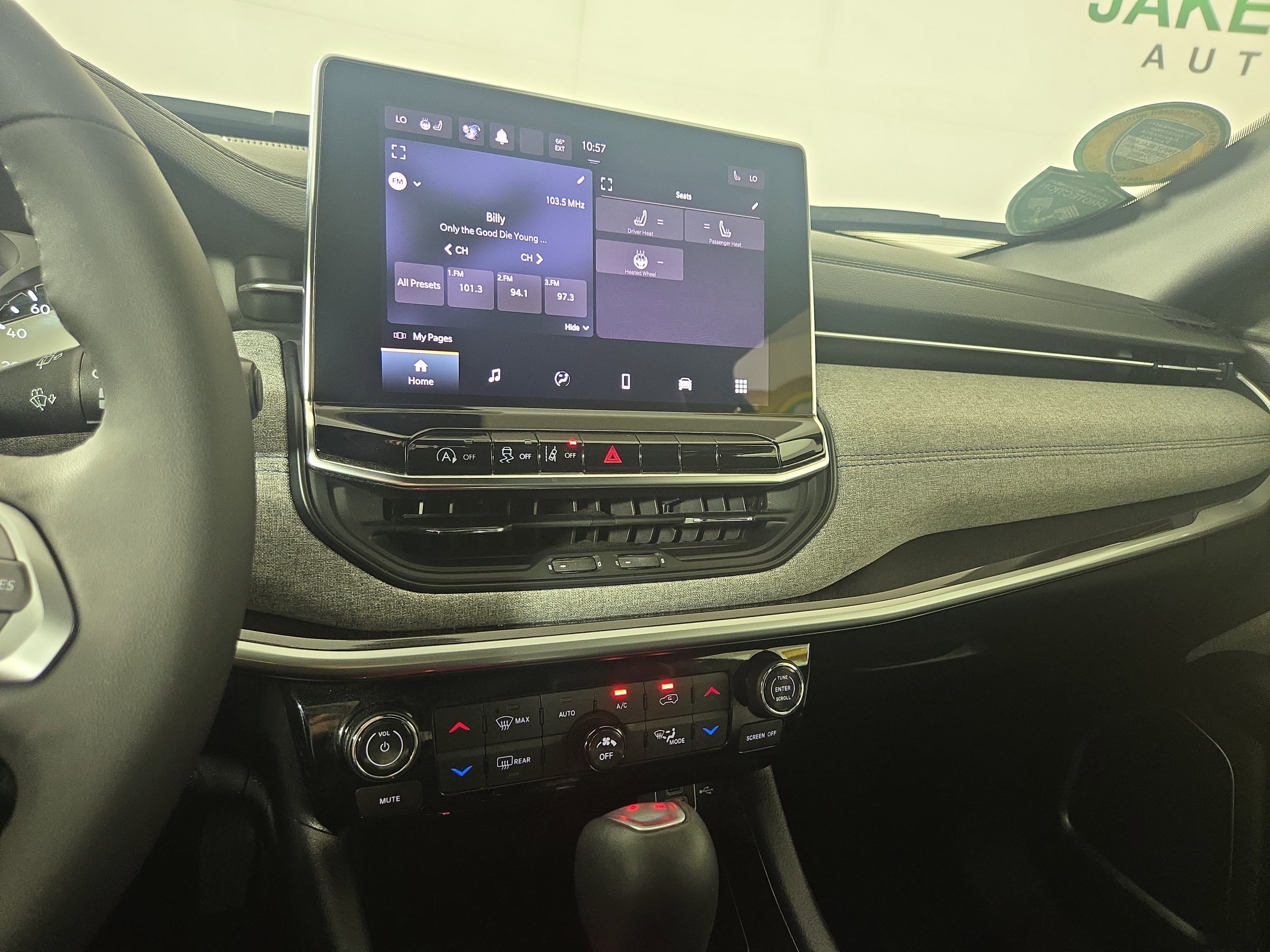 Certified 2024 Jeep Compass Latitude w/ Convenience Group AWD/4WD image 22